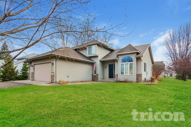 Building Photo - 1300 Bluebill Blvd