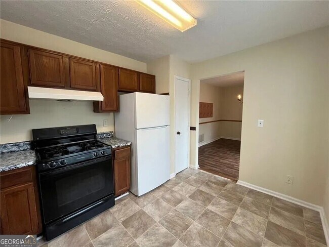Building Photo - 1183 Red Oak Cove