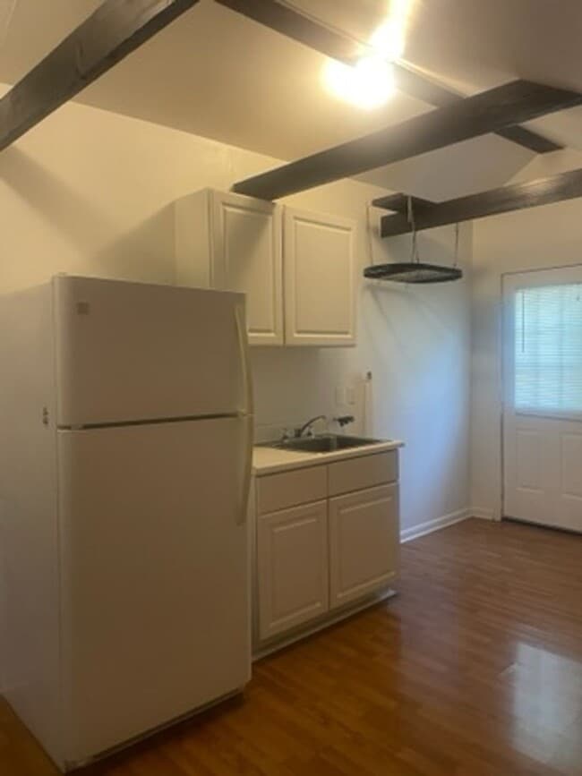 Building Photo - 2 bedroom apartment for Rent - Poughkeepsie