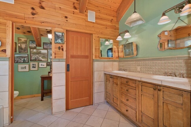 Building Photo - Winter Rental – $18,500/month (6-Month Lease)