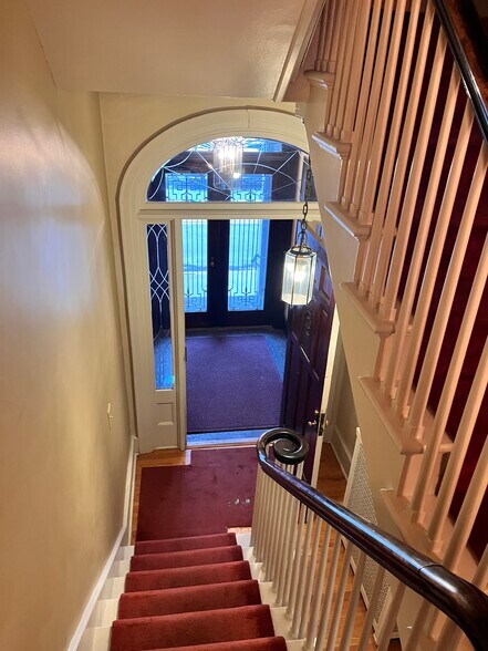 Building Photo - 30 Jay St