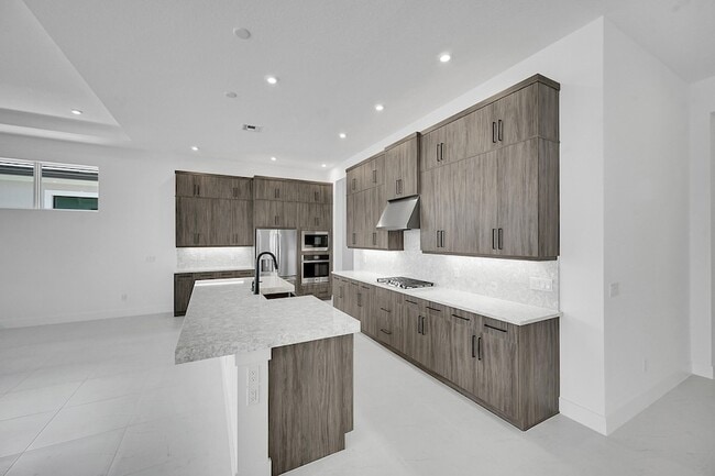 Building Photo - 9524 St Germain Dr