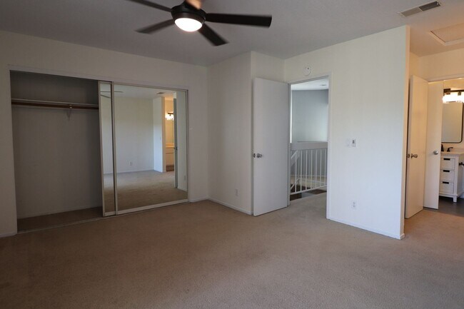 Building Photo - Rice Ranch Condo