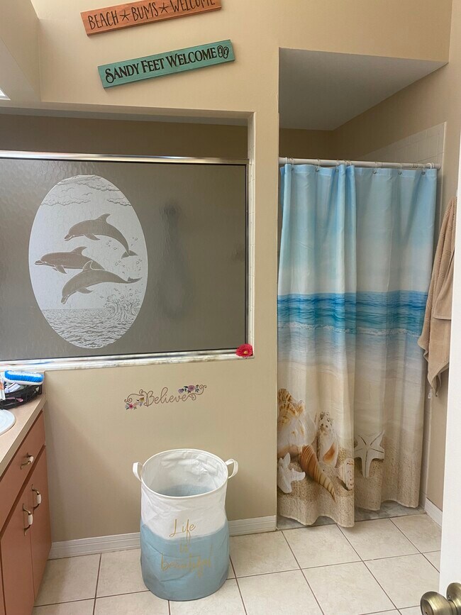 Building Photo - 2195 W Tall Oaks Dr