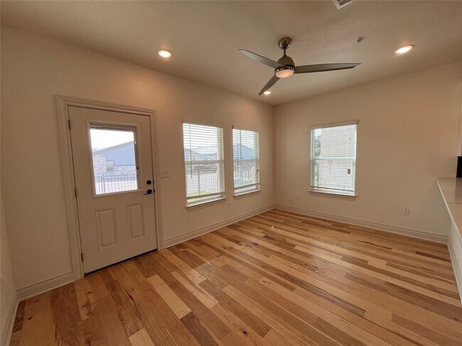 Building Photo - 2105 Tiger Trail