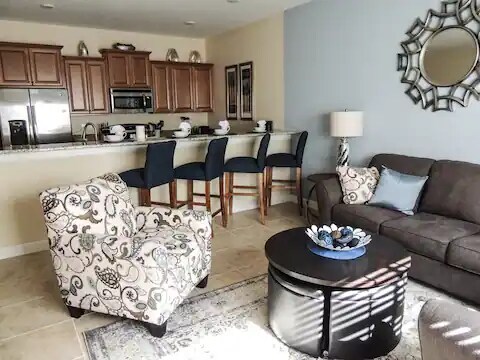 Building Photo - 2945 Banana Palm Dr