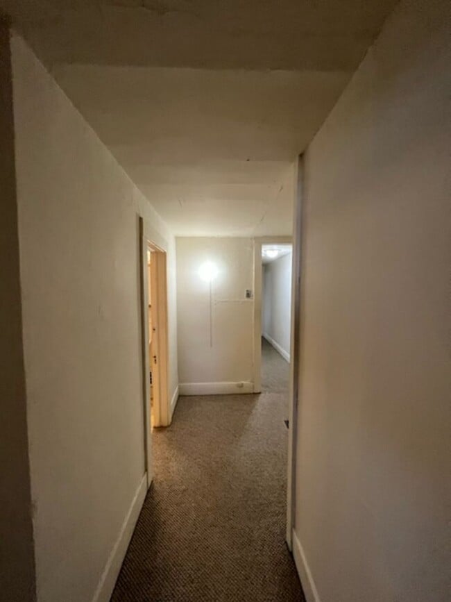 Building Photo - 271