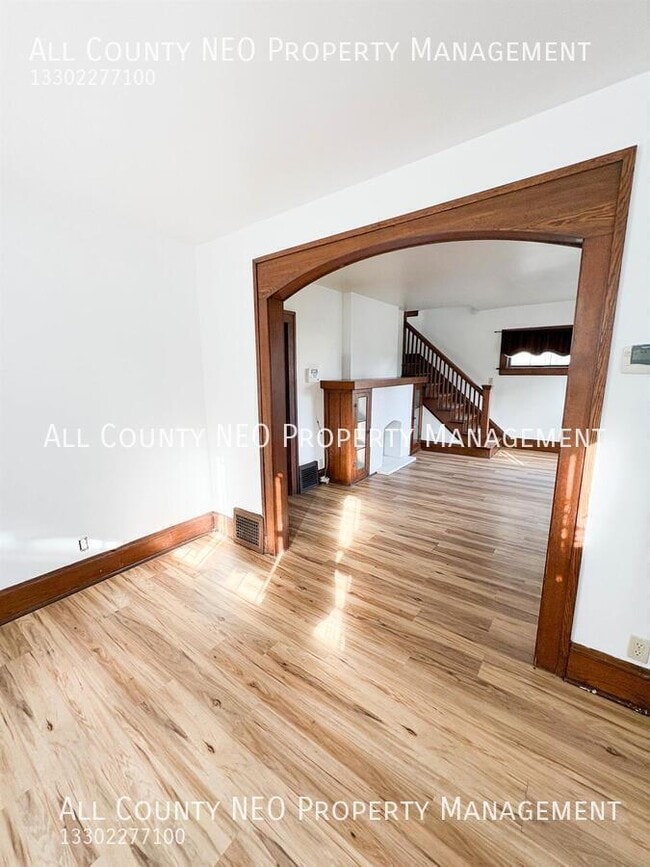 Building Photo - 1422 Elder Ave