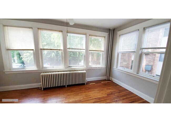 Building Photo - 3027 Clifton Ave