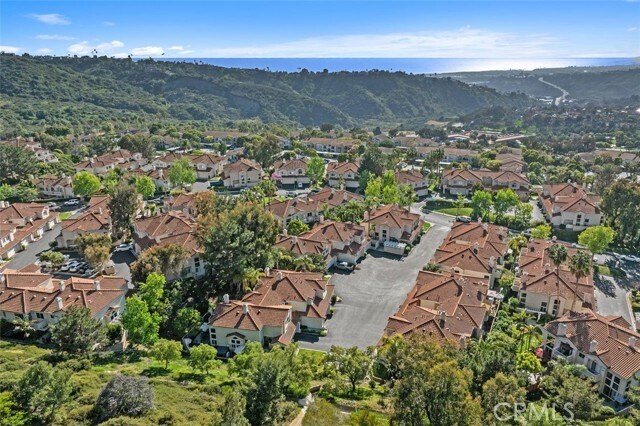 Building Photo - 1013 Via Presa