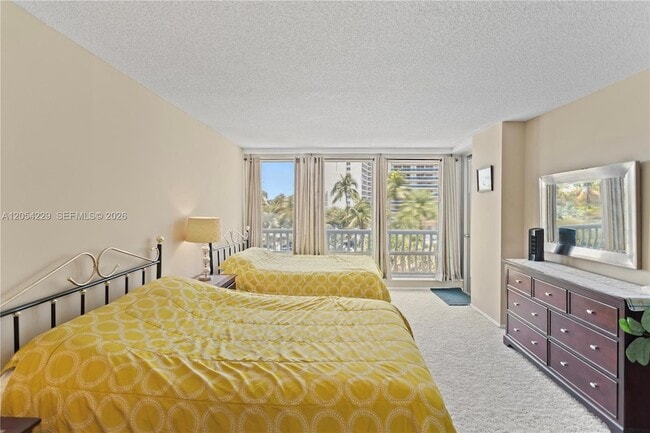 Building Photo - 4020 Galt Ocean Dr