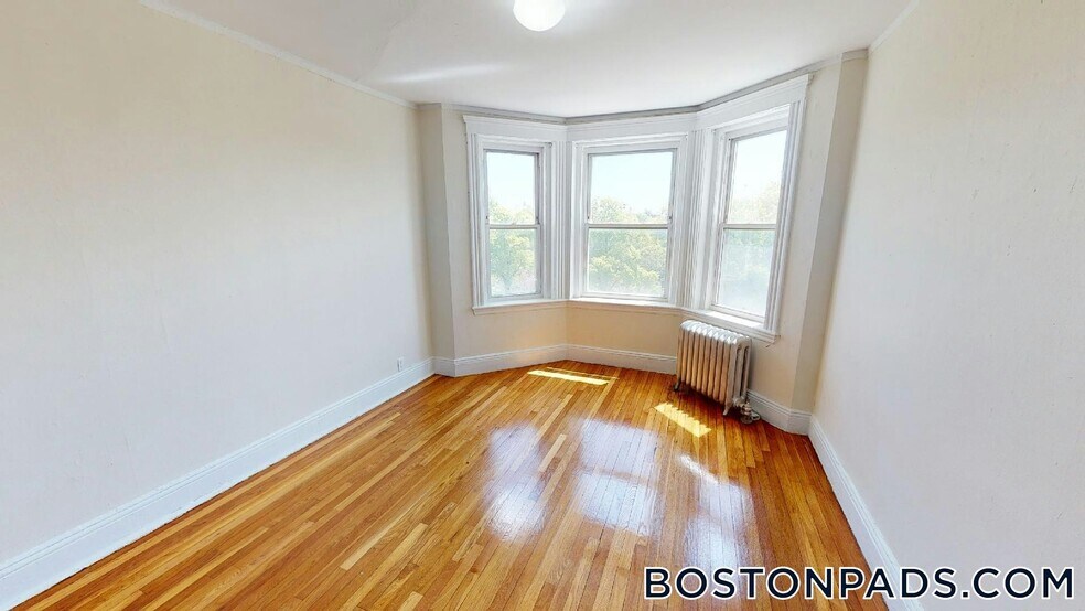 Building Photo - 1191 Boylston St