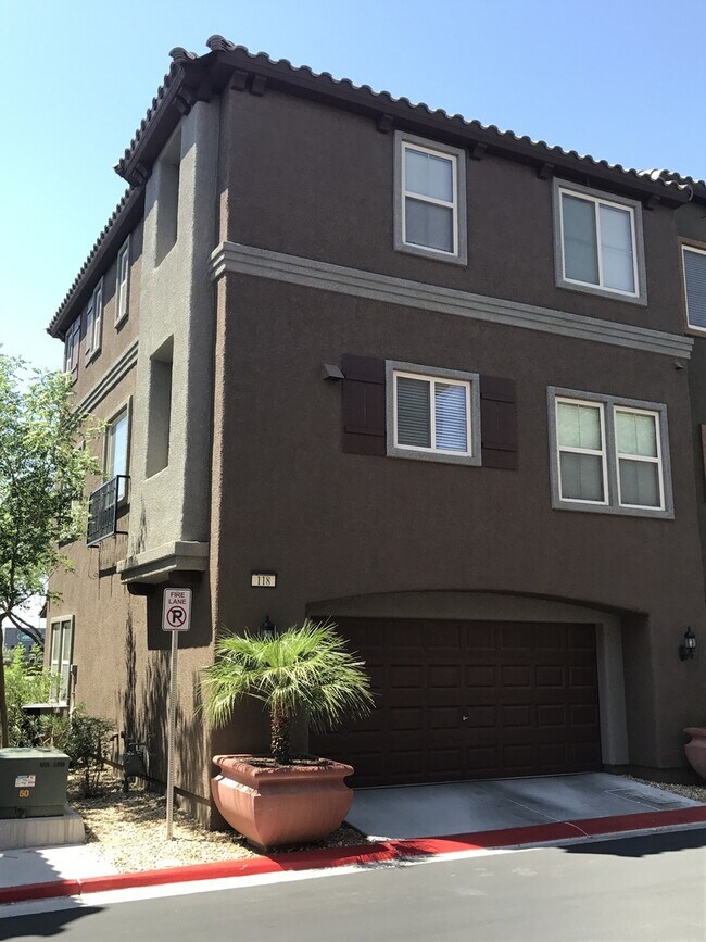 Building Photo - Coming Soon - 3 Story Town Home - Gated Community / Pool