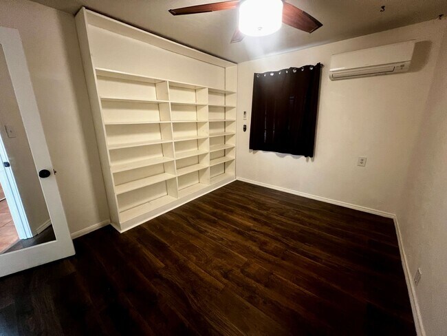 Building Photo - Charming 3-Bedroom Home for Rent in Lander...