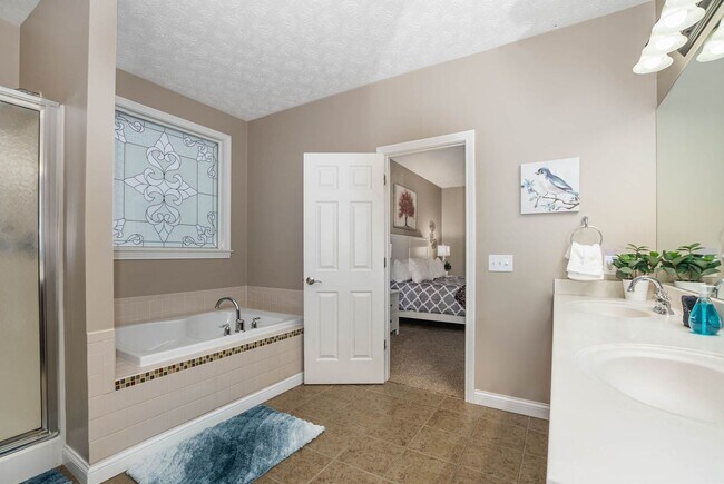 Building Photo - New! Large home in Great suburban neighborhood.