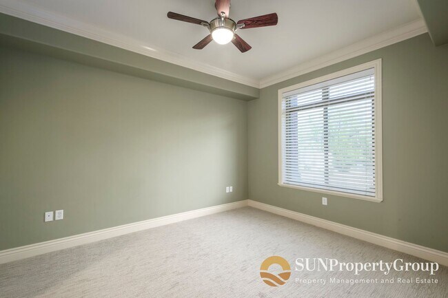 Building Photo - Freshly Updated Luxury Condo In Desirable Millcreek Terrace Community