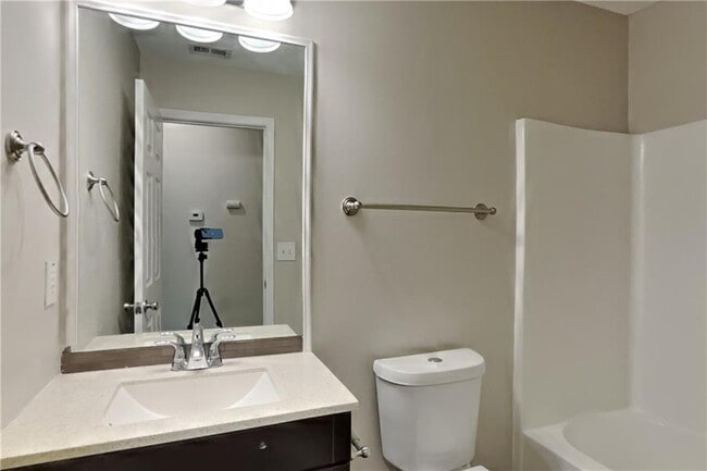 Building Photo - 2912 Noah Dr