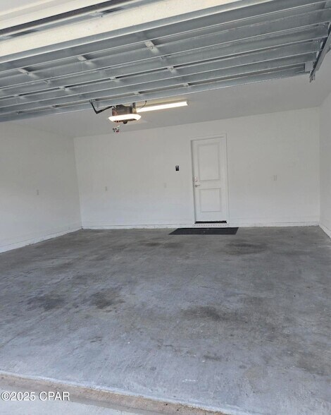 Building Photo - 8703 Conch Shell Ct