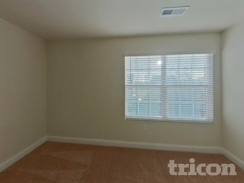 Building Photo - 7326 Jerimoth Dr