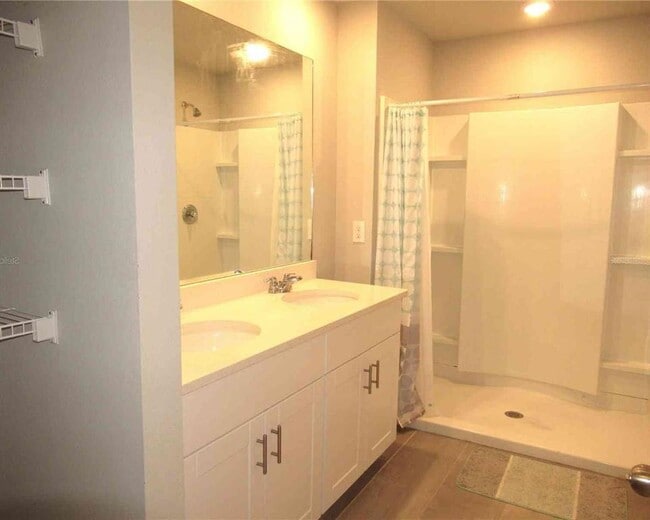 Building Photo - 2763 Chestnut Creek Place