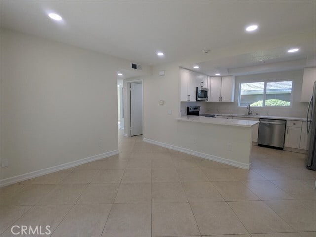 Building Photo - 28262 Glenbrook