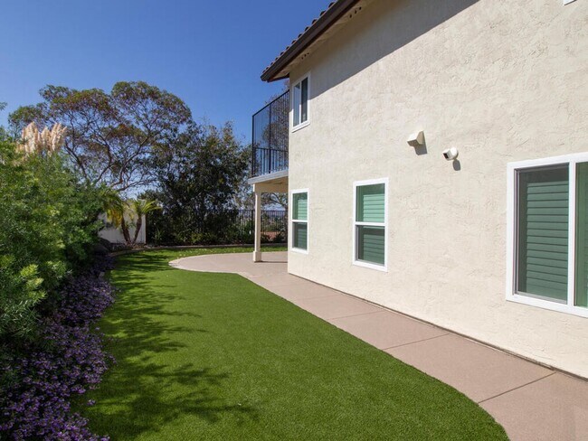 Building Photo - Stunning Fully Remodeled Home in Rancho De...