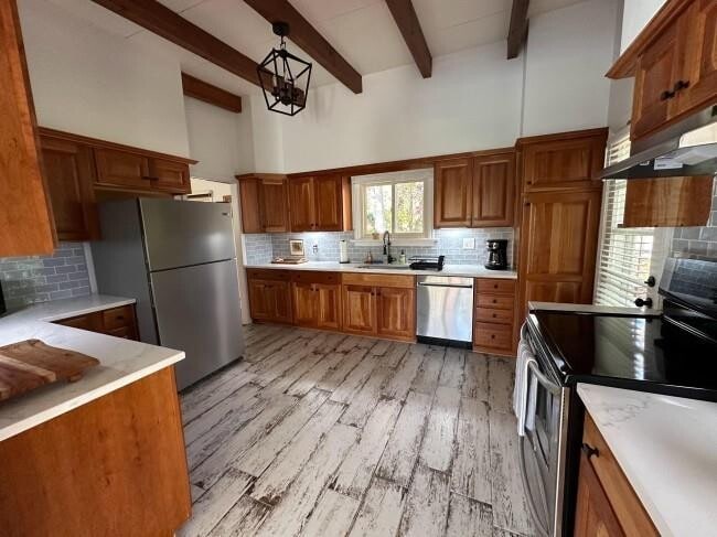 Building Photo - 9 Wampanoag Cir