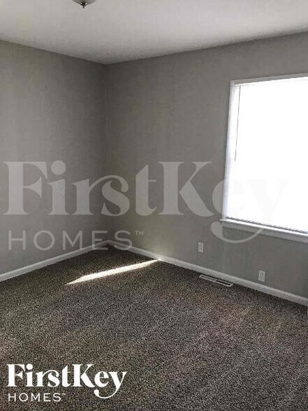 Building Photo - 6217 E 95th Terrace