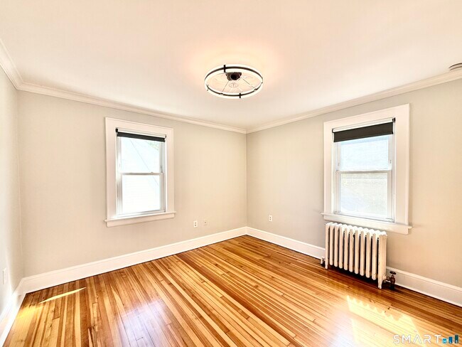 Building Photo - 120 Culloden Rd