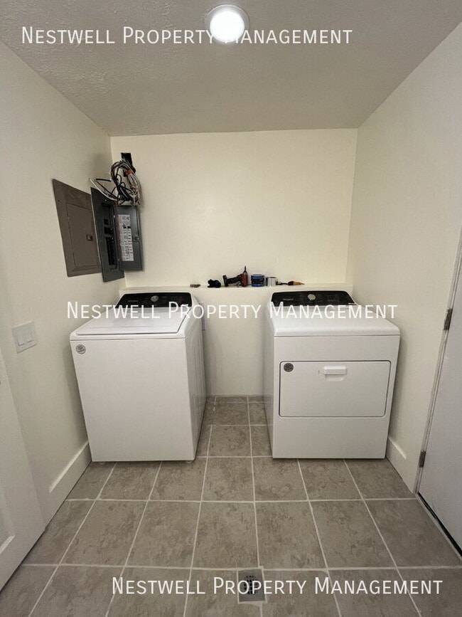 Building Photo - 11646 Keystone Dr