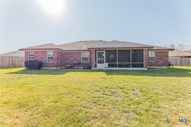 Building Photo - 4011 Salt Fork Dr