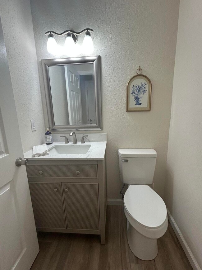 Building Photo - 1136 Staghorn St