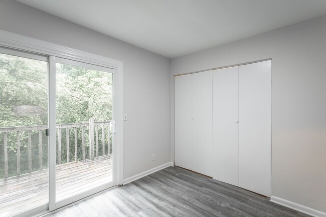 Building Photo - 2404 Briggs Ave