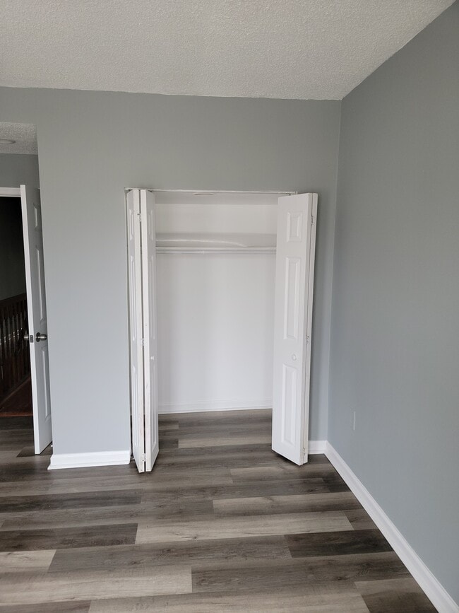 Building Photo - 3533 W Belvedere Ave