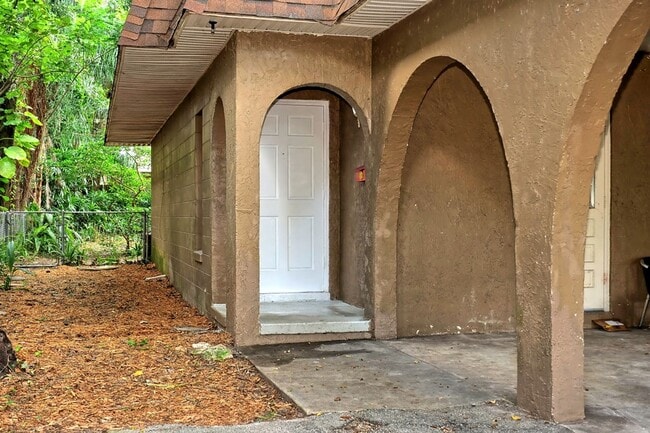 Building Photo - Spacious 2/2 Maitland Townhome with large ...