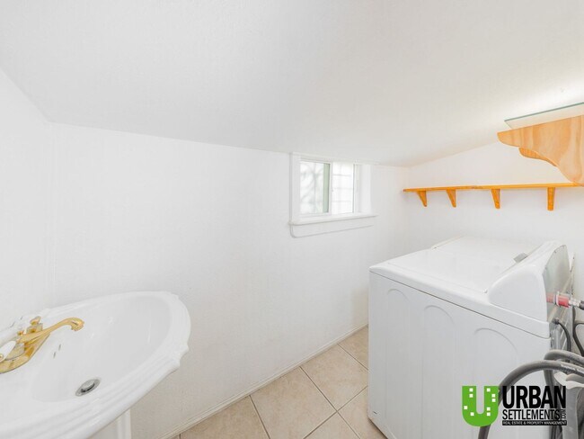 Building Photo - Charming 1-Bedroom Home with Cozy Upgrades in Spokane