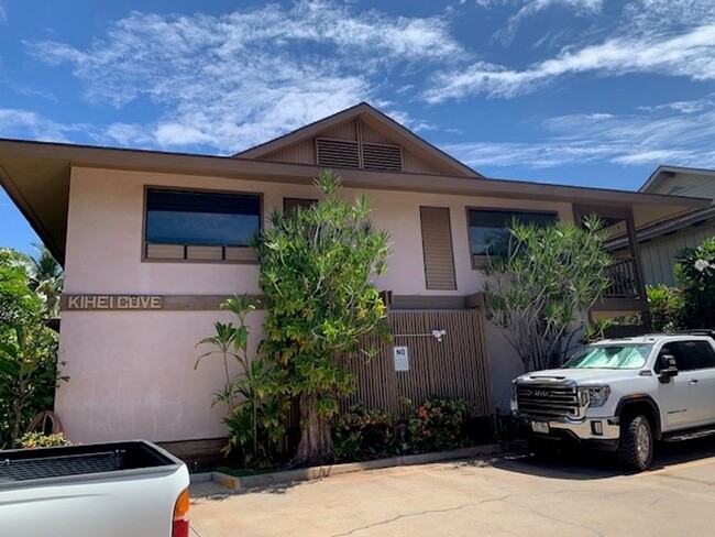 Building Photo - Kihei Cove 2 bedroom 2 bath with Pool acro...