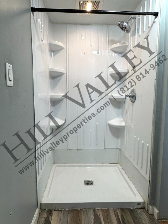 Building Photo - 503 E Voorhees St