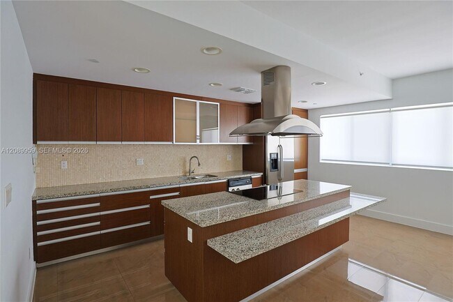 Building Photo - 7520 SW 59th Pl