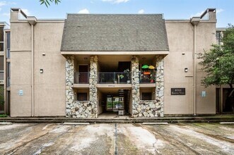 Building Photo - 4044 Buena Vista St