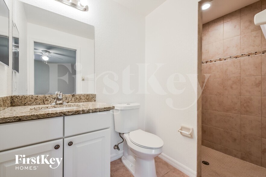 Building Photo - 12246 Helios Ave