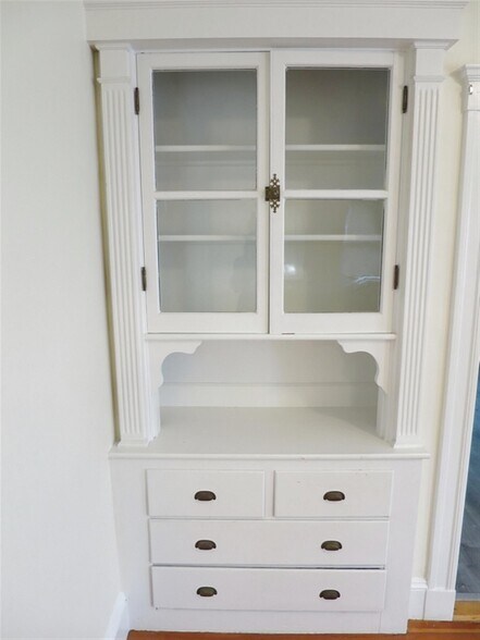 Building Photo - 5 Freeman St