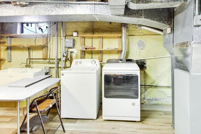 Building Photo - 8840 Keeler Ave