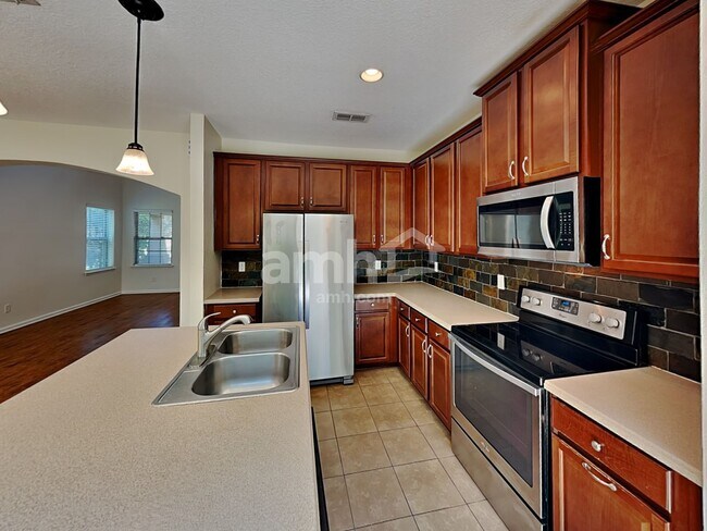 Building Photo - 231 Buck Run Way