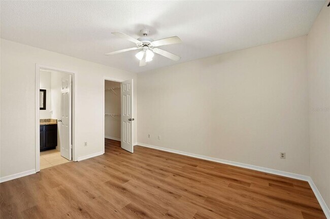 Building Photo - 1039 S Hiawassee Rd