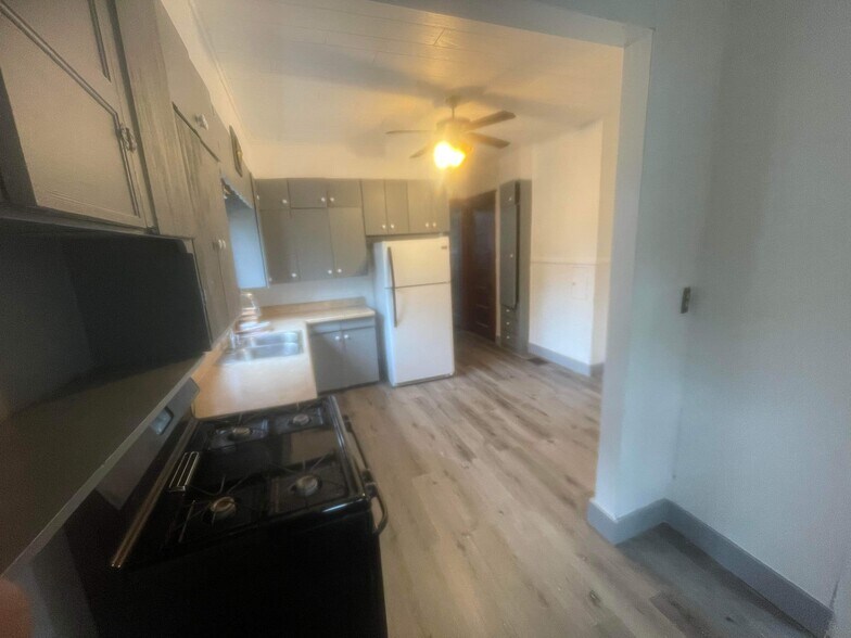 Building Photo - 718 Washington Ave