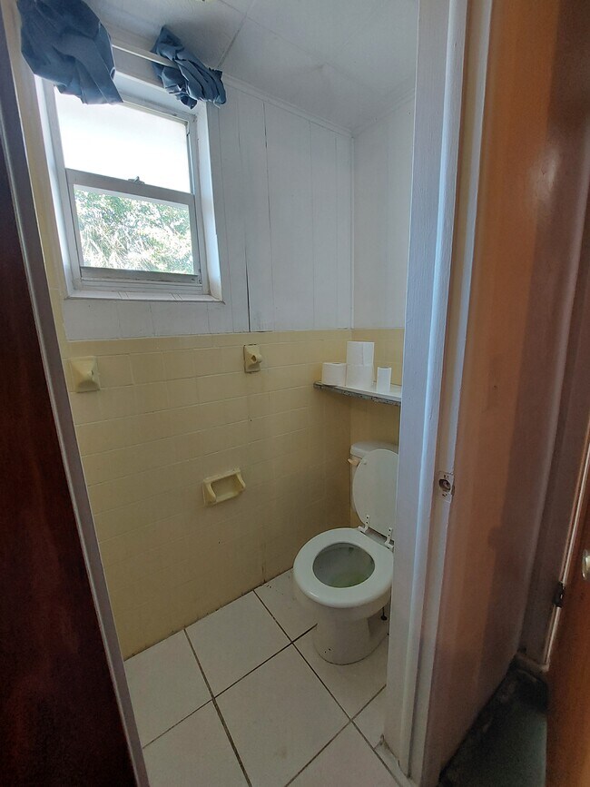 2nd bathroom and shower (in garage) - 5117 Beacon Hill Dr