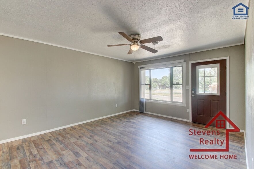 Building Photo - 2316 NW 28th St