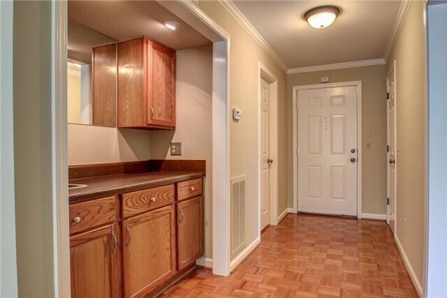 Building Photo - 120 Hillsboro Pl