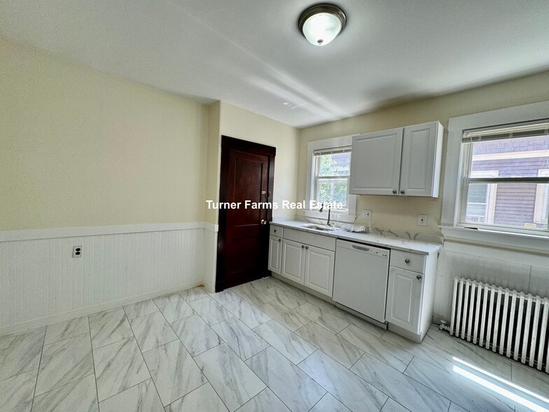 Building Photo - 41 Michigan Ave